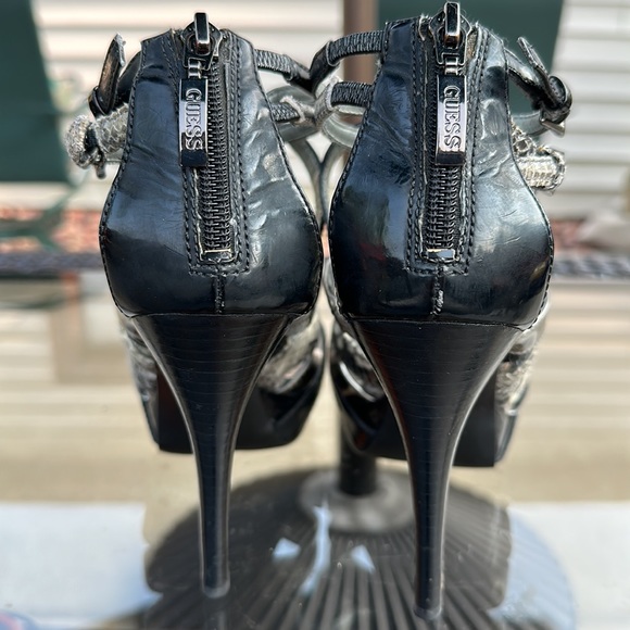 GUESS PLATFORM HEELS - Picture 3 of 10